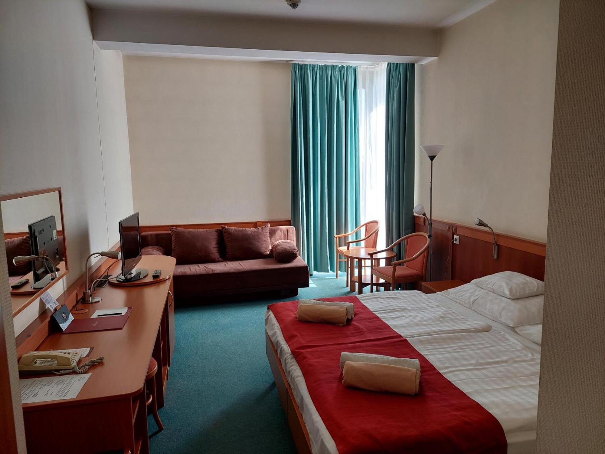 Hunguest Hotel Aqua Sol Hajdúszoboszló Extérieur photo